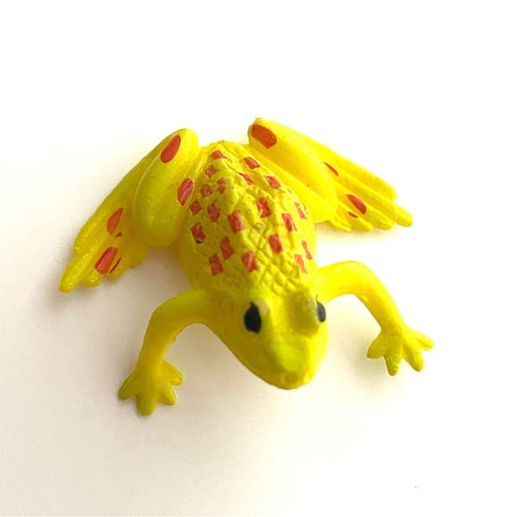 10 Colorful Miniature Toy Frogs Toads Amphibians Poison Dart Tree Frog Blue Red - Picture 12 of 14